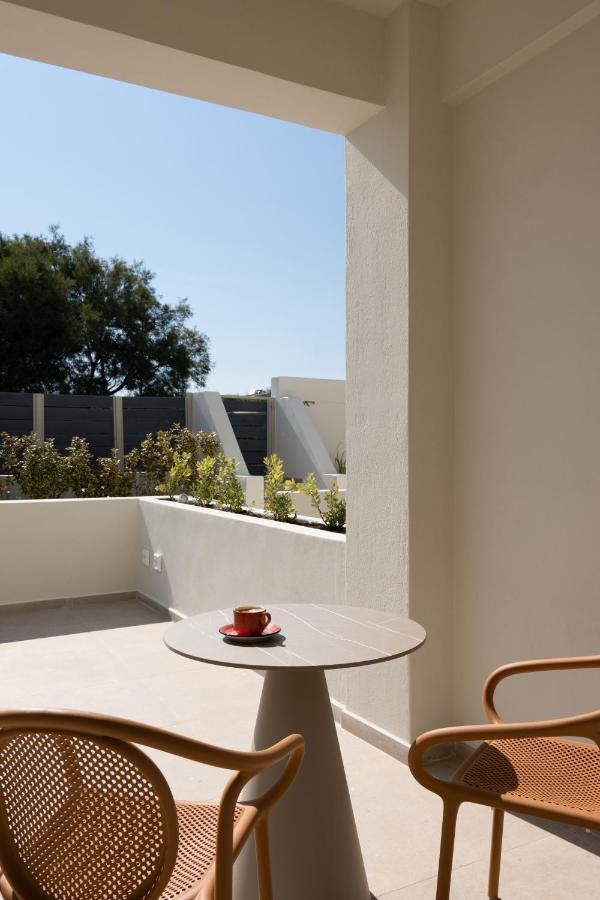 Acanthus Oia-Private Hot Tub Suites Oía Exterior foto